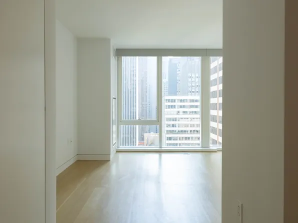135 West 52nd Street image 11 of 20