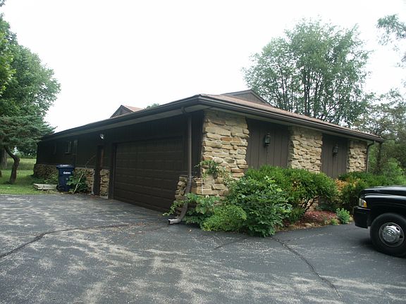 3rd image of 118 Boulder Dr