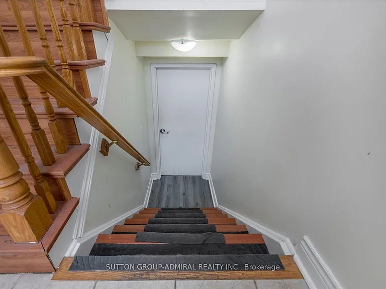 104 Marsellus Dr — Photo 2