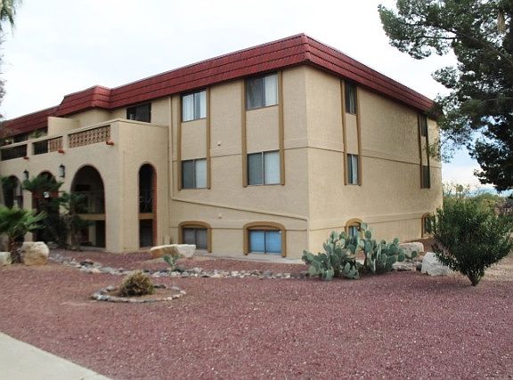2nd image of 6302 N Barcelona Ln Unit 622