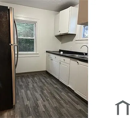 673 Malvern Ave — Photo 5