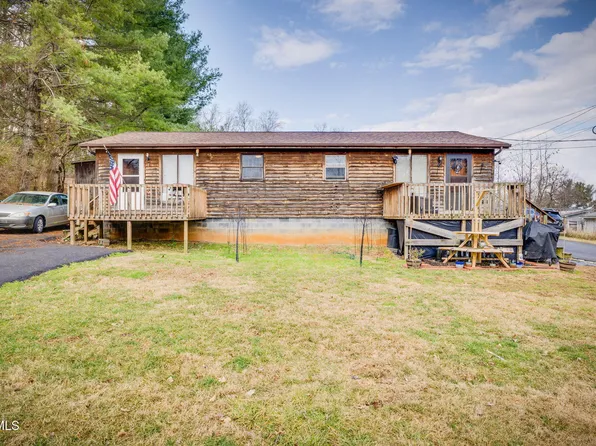 136 Sneed Hill Rd, Elizabethton, TN 37643