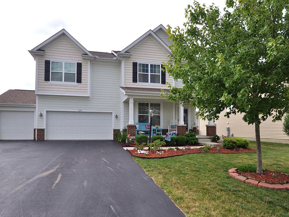 1st image of 251 Fox Glen Dr E