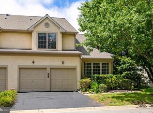 481 Red Oak Dr #48-1, Elkins Park, PA 19027