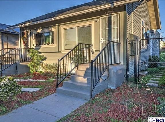 3rd image of 2546 Pasadena Ave
