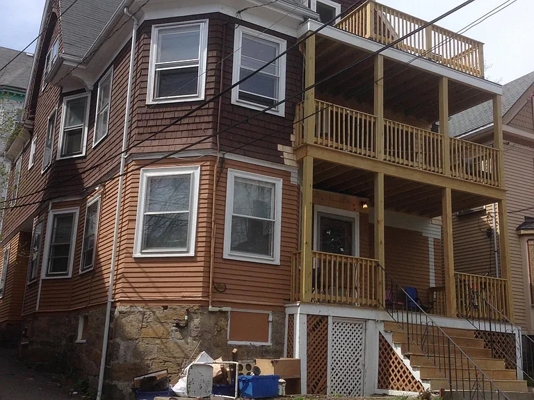19 Burr St #2 — Photo 2
