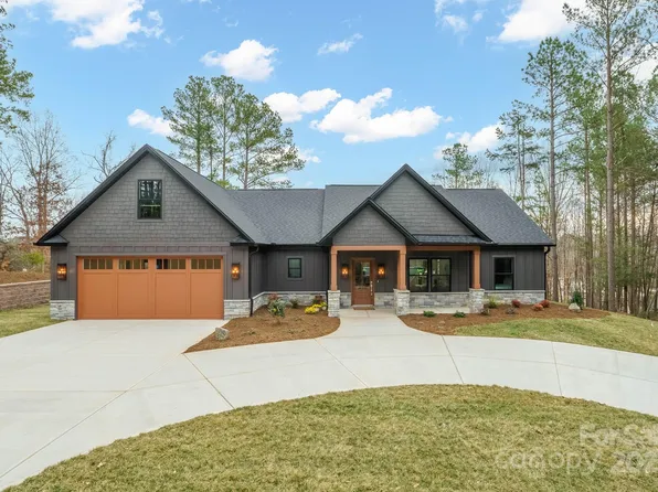 4890 Rio De Luna None, Hickory, NC 28601