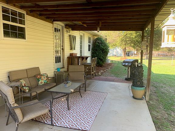 4th image of 49 Brookwood Dr
