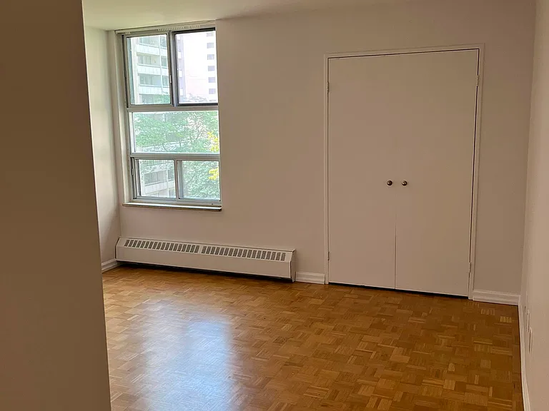 360 Ridelle Ave #507 — Photo 17