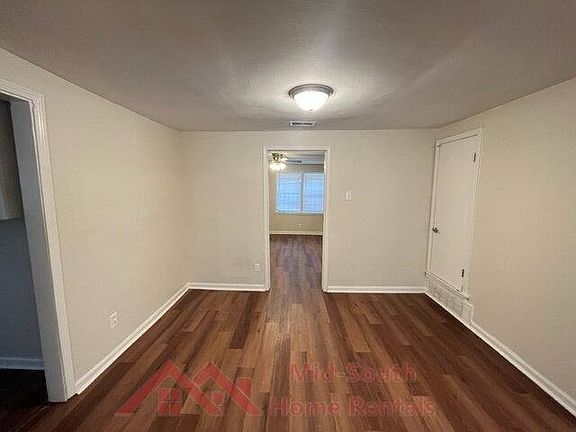 5th image of 858 Eyers Rd