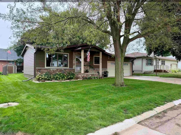 613 Kennedy St, Remsen, IA 51050