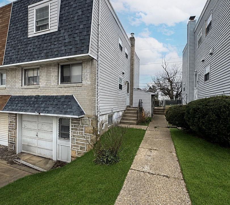 1st image of 2722 Maxwell St