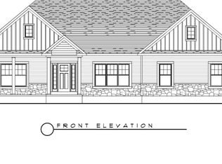 18 Sterling Ridge Rd, Loudonville, NY 12211