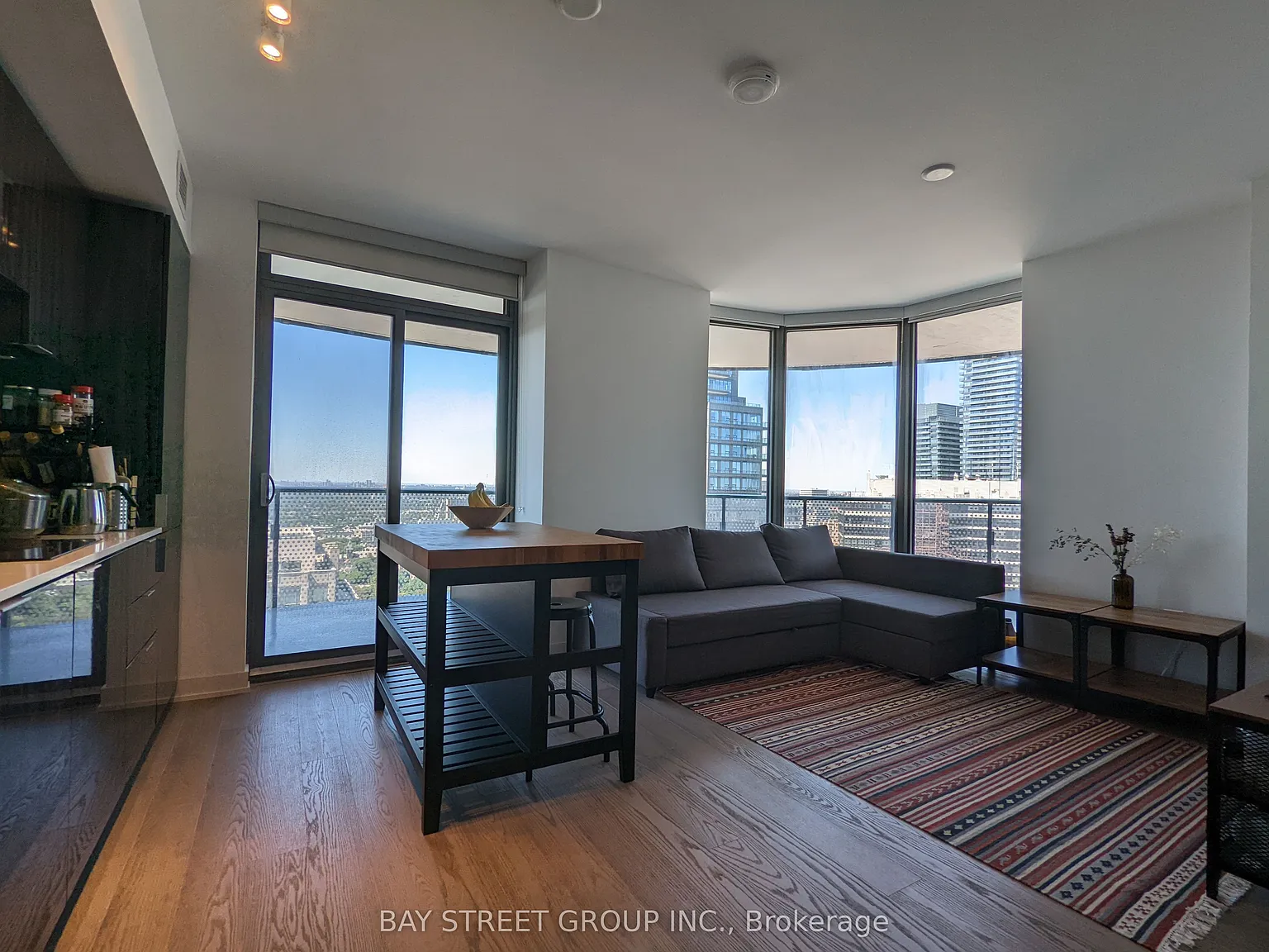 3 bed, $3,700 — Photo 1