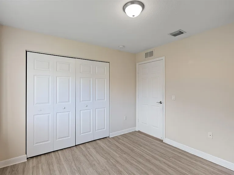 6094 Live Oak Ct #B — Photo 34