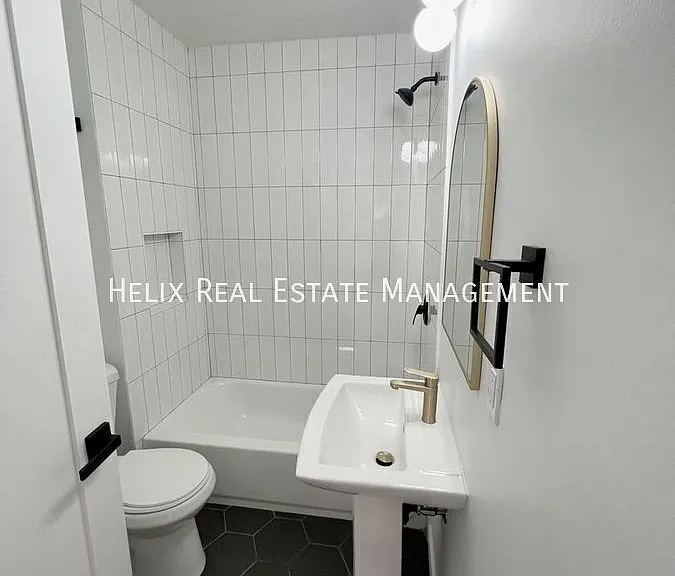 552 S Oakland Ave #4 — Photo 14