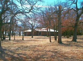 606 S Border St, Montague, TX 76251
