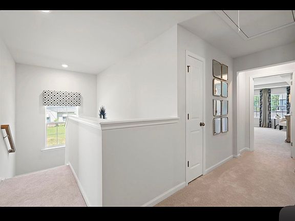 4th image of 413 Pine St #413