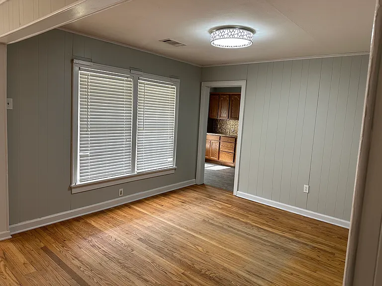 616 Watkins St — Photo 3