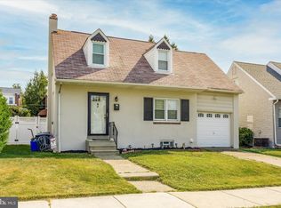 317 Fuller St, Philadelphia, PA 19111