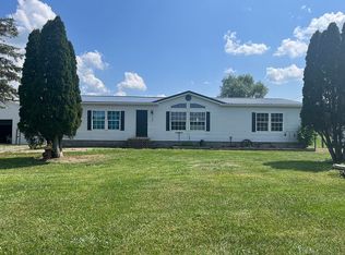 7677 Hewitt Rd, Avoca, MI 48006