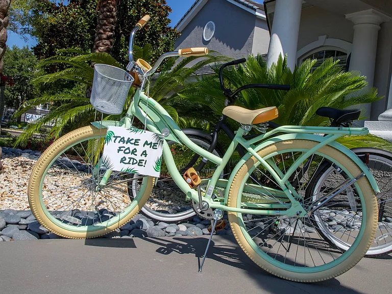 Embrace the sunny vibes of the Banyan Bay apartment community on wheels with our complimentary bicycle rentals. Swing by the leasing office to kickstart your adventure!
