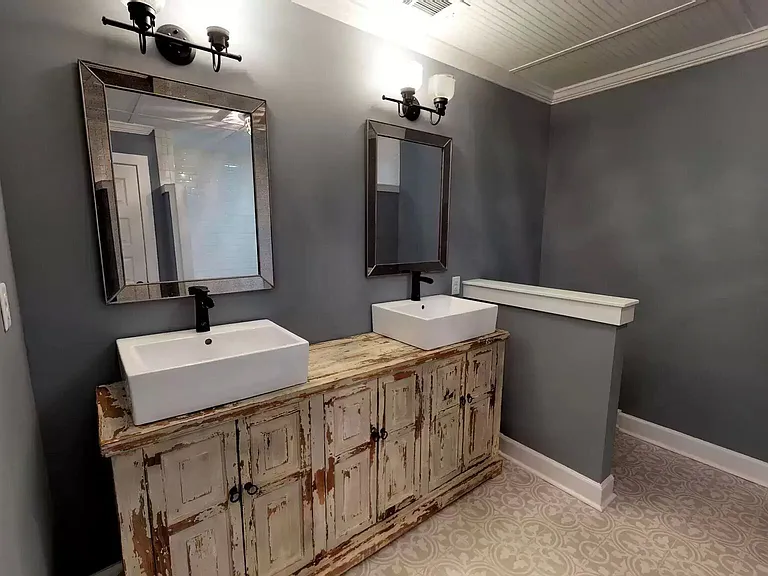 420 Glenwood Dr — Photo 5