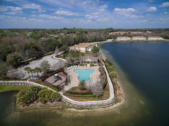 4th image of 587 Lake Eagle Ln