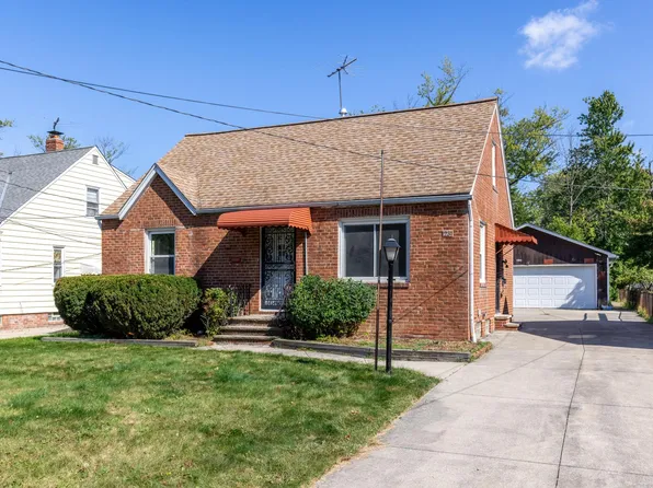 1231 Churchill Rd, Lyndhurst, OH 44124