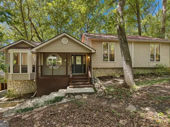 5090 River Valley Dr SE, Smyrna, GA 30082