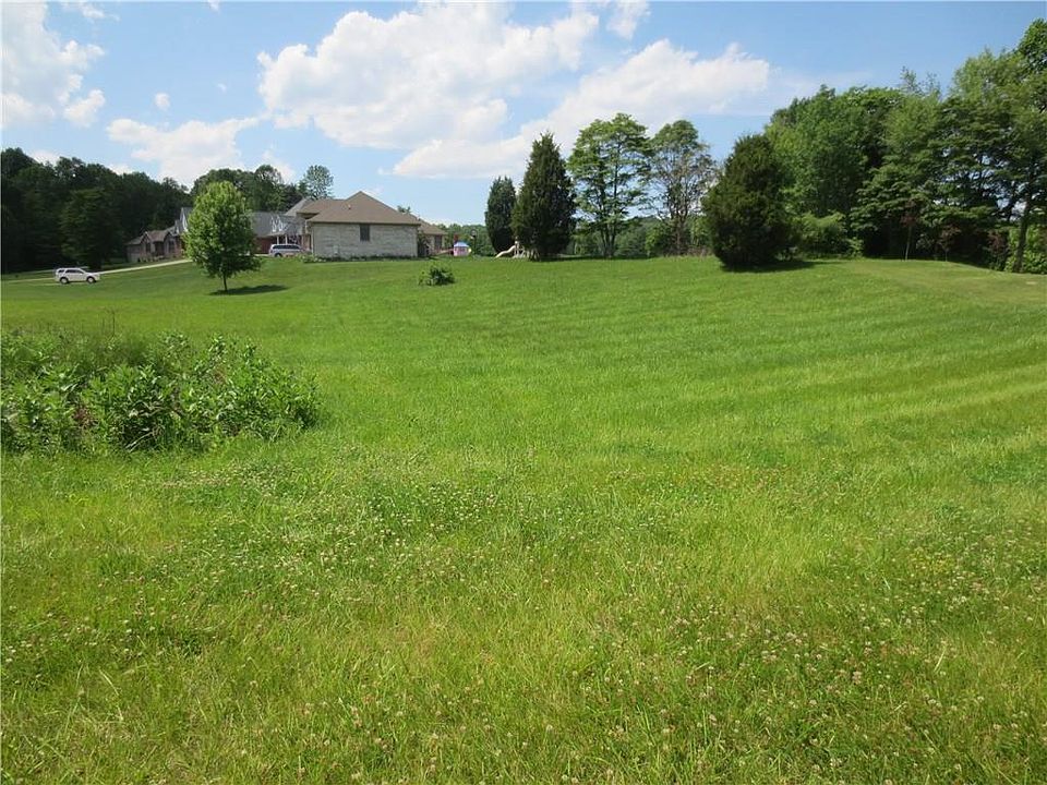 2nd image of 1720 W Foxcliff Dr S