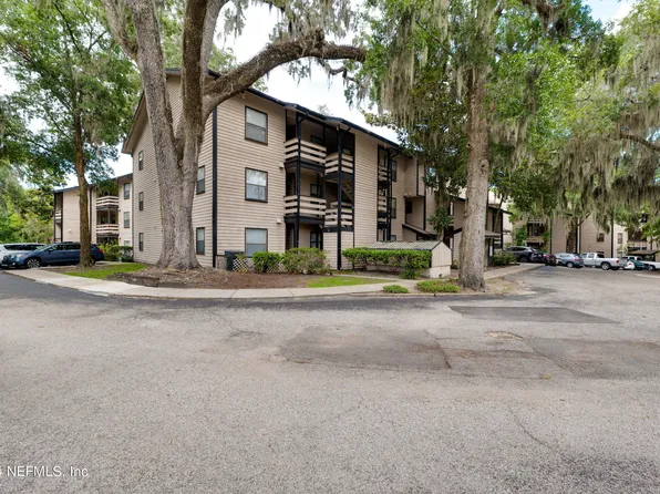 1604 ARCADIA Drive #207, Jacksonville, FL 32207