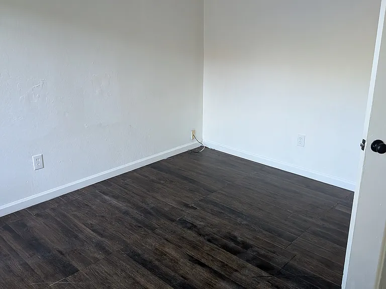 2601 Hampton Ln — Photo 14
