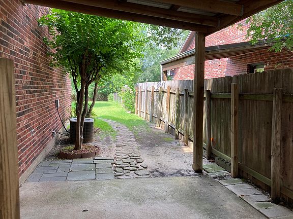 4th image of 2327 Pintail Ln