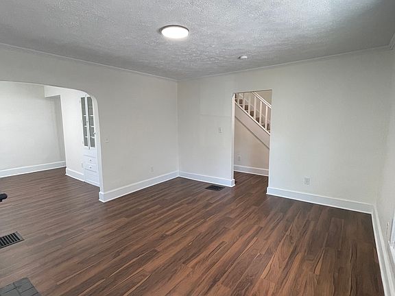 4th image of 1930 Aberdeen Ave