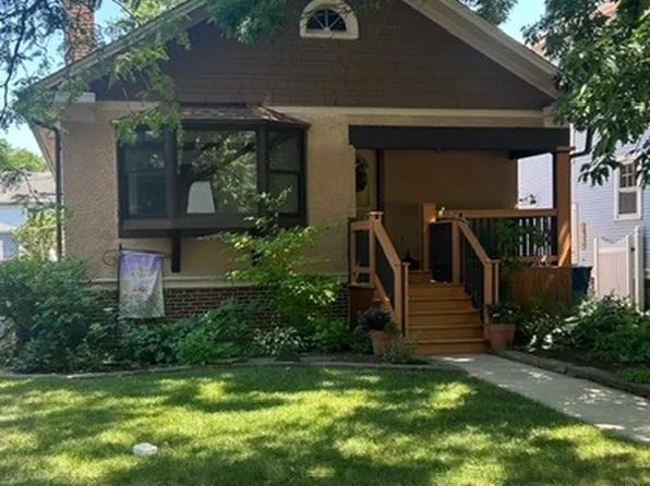 134 Central Park Ave, Wilmette, IL 60091