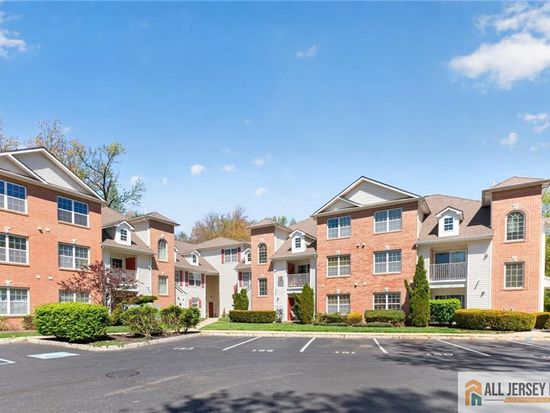 1109 Morning Glory Dr, Monroe Township, NJ 08831
