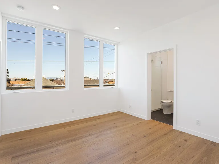 3840 West St — Photo 10