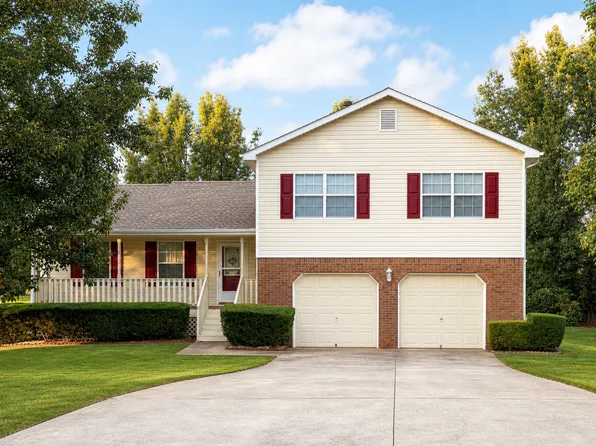 228 Solomon Dr, Ellenwood, GA 30294