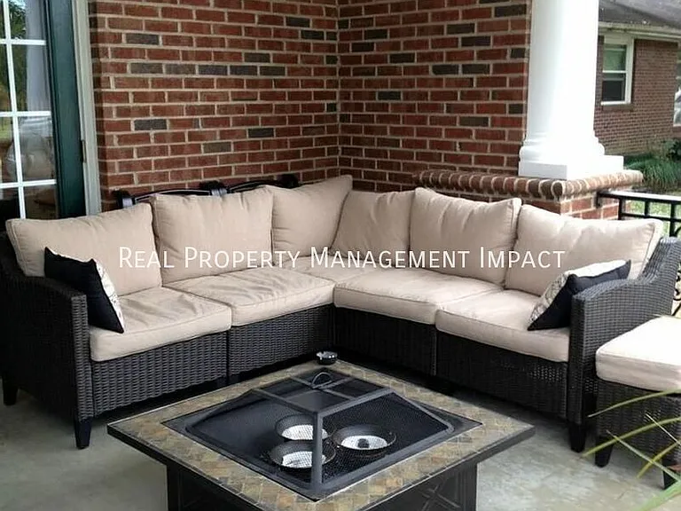 301 W Haggard Ave #11 — Photo 24