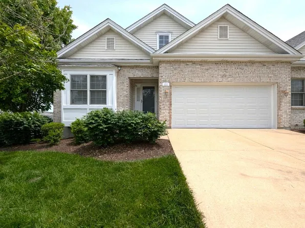 101 Worthington Cir, Saint Louis, MO 63128