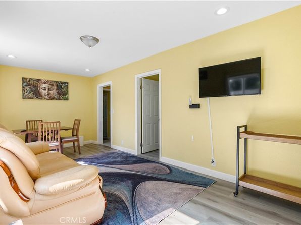 santa-ana-california-448100967 picture