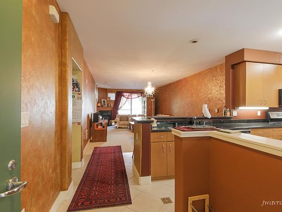 2nd image of 851 Van Ness Ave Unit 208
