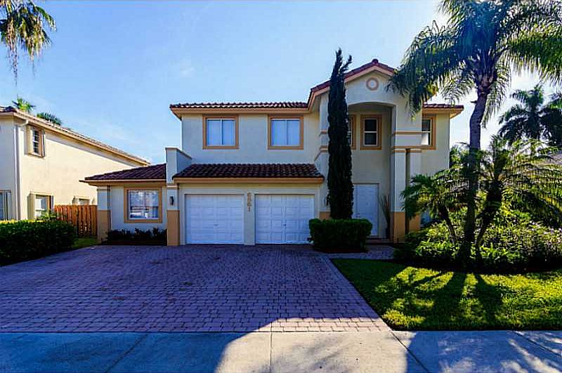 1st image of 6861 NW 111th Ave