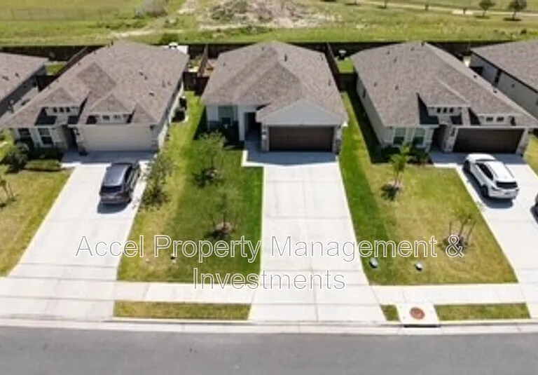 8410 N 33rd Ln — Photo 2