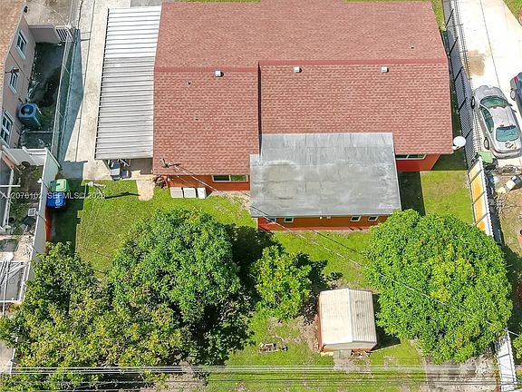 4th image of 2340 NW 187th St