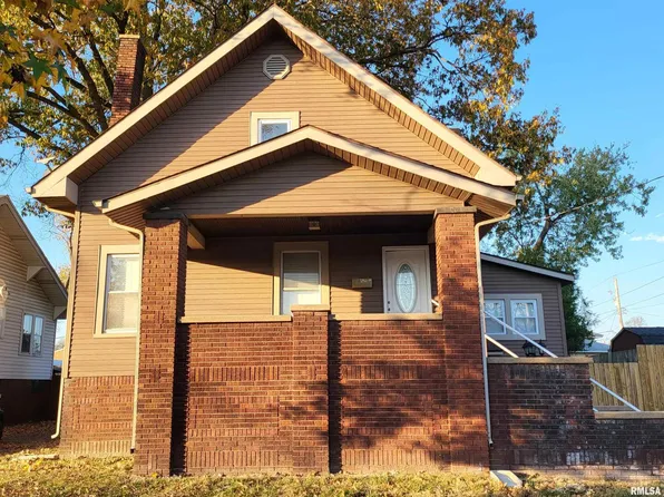 306 W Raymond St, Harrisburg, IL 62946