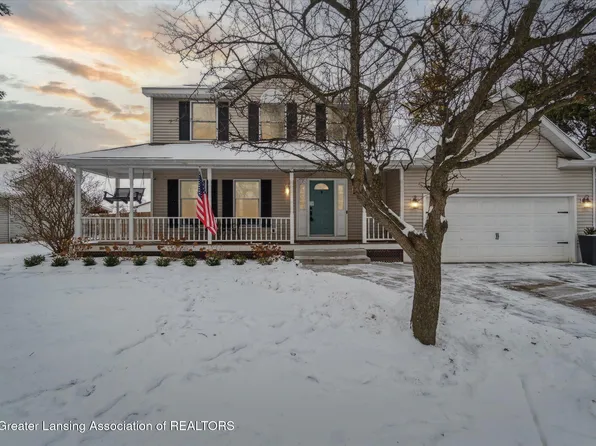 1204 Lincolnshire Dr, Saint Johns, MI 48879