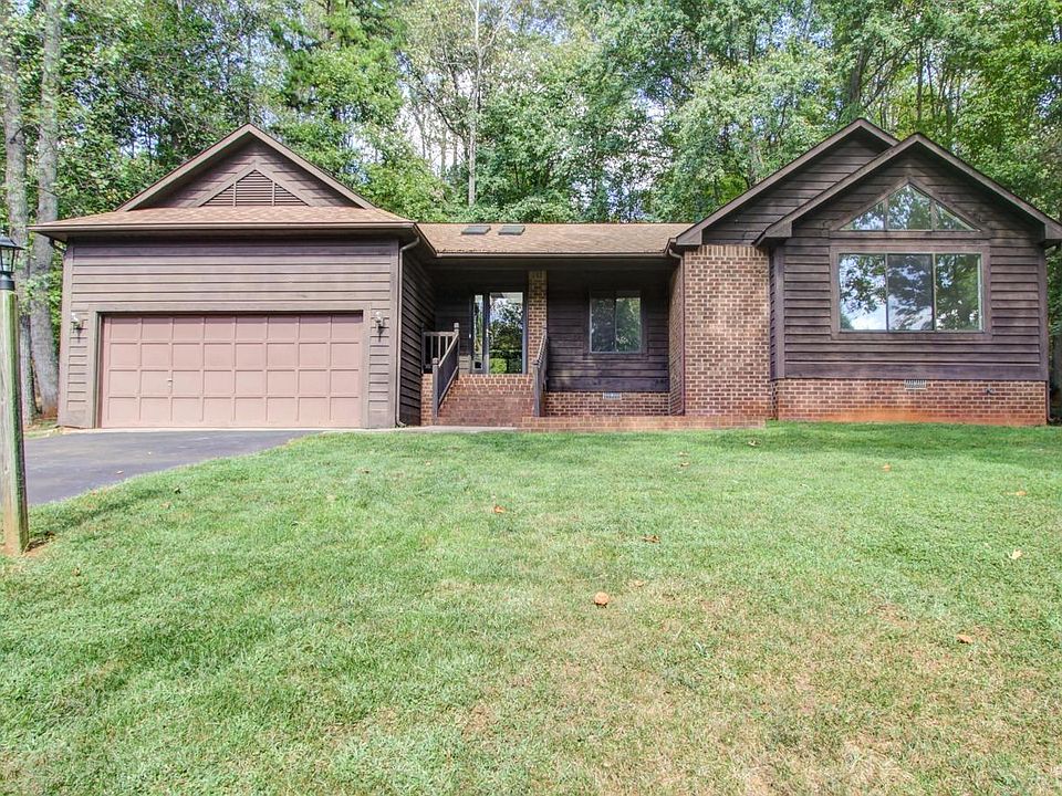 1st image of 412 Lake Vista Dr