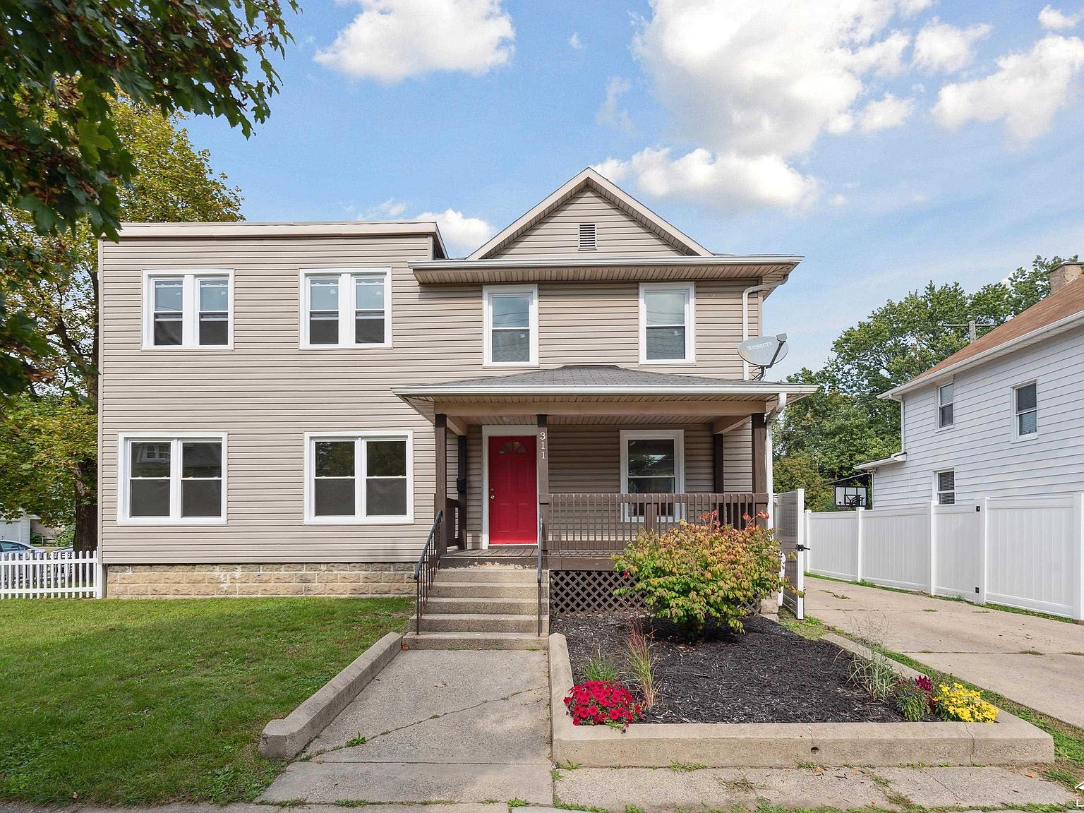 311 E Noble Ave, Monroe, MI 48162 Zillow